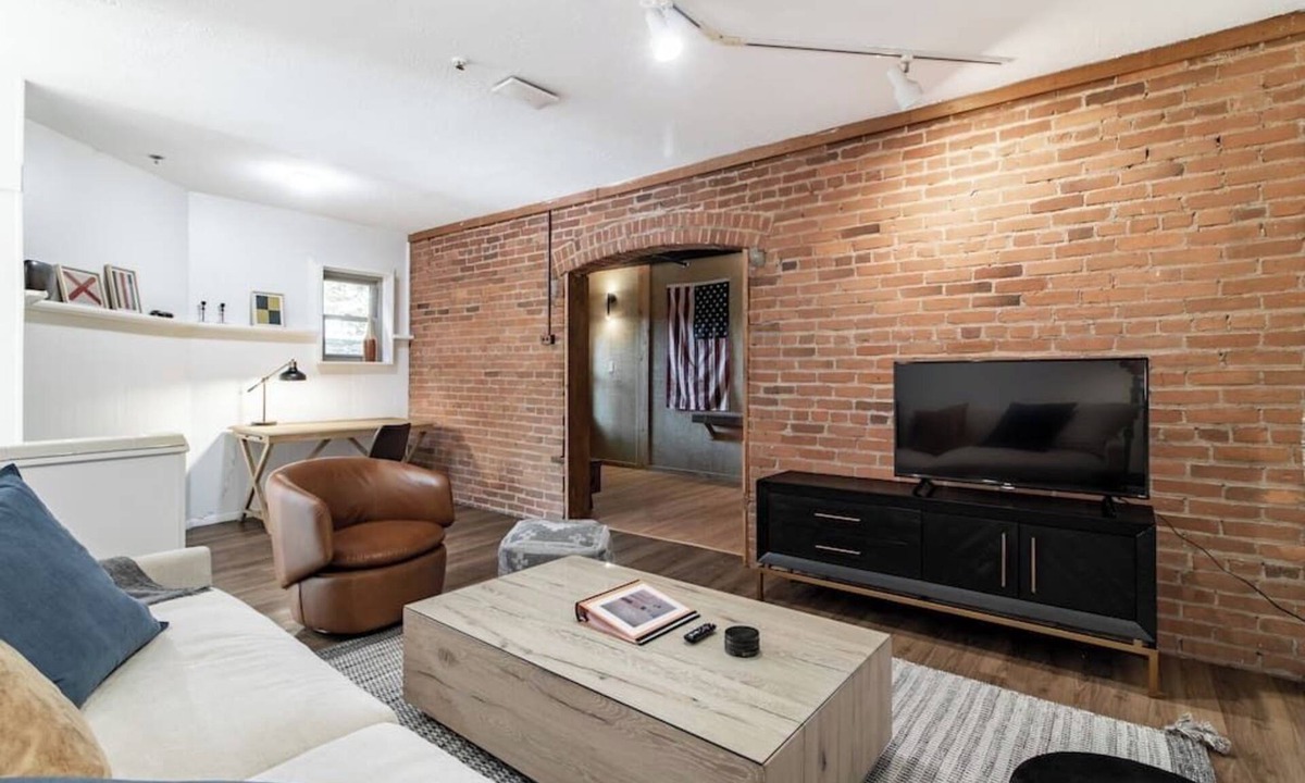 The Flats Apartment | Riverfront Retreat - 2 Units - 3BR - Free Parking