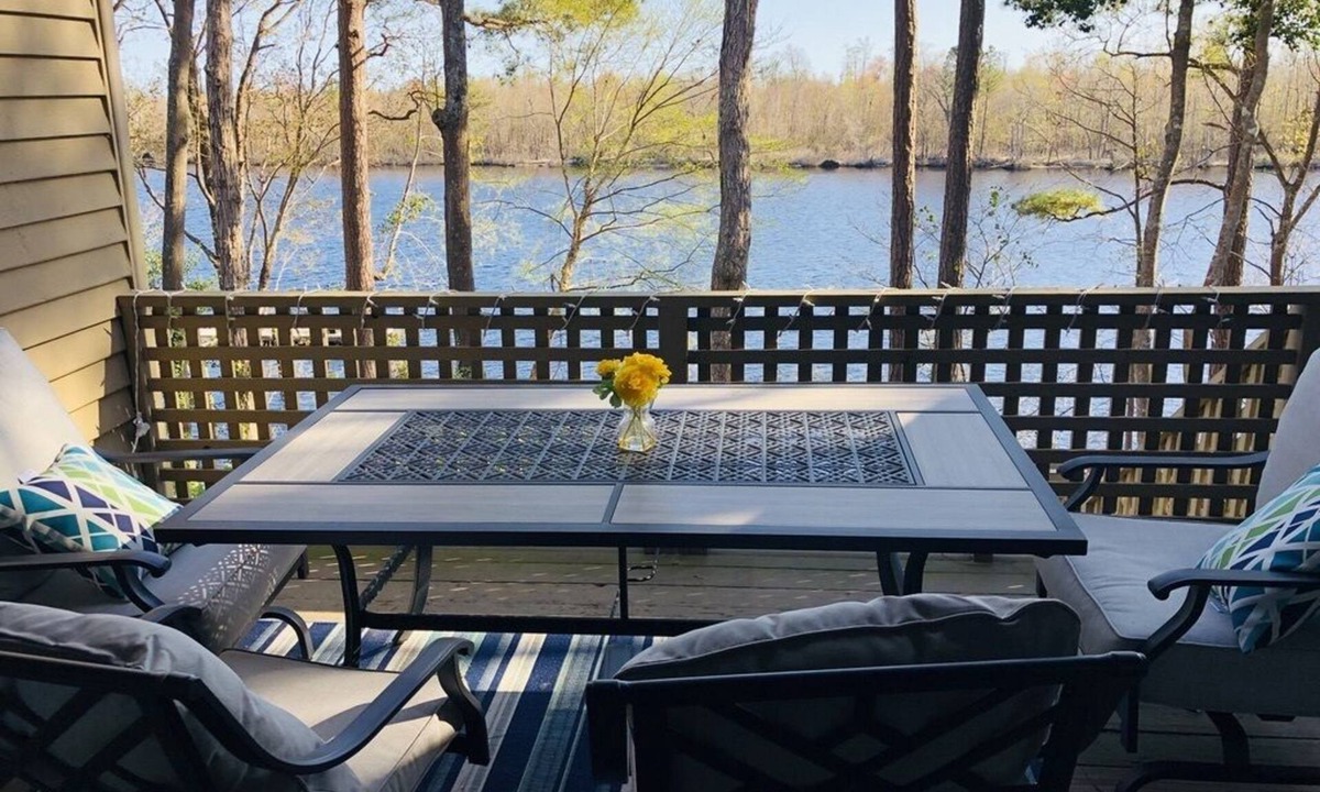 Rocky Point Condo | Riverfront Retreat with Gorgeous View