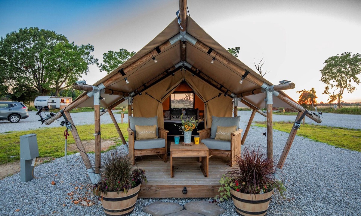 Cassville RV Rental | Riverfront Safari Tent | Firepit Roaring River