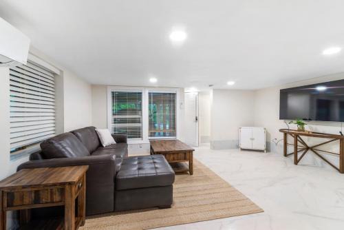 Washougal House | Riverfront Suite