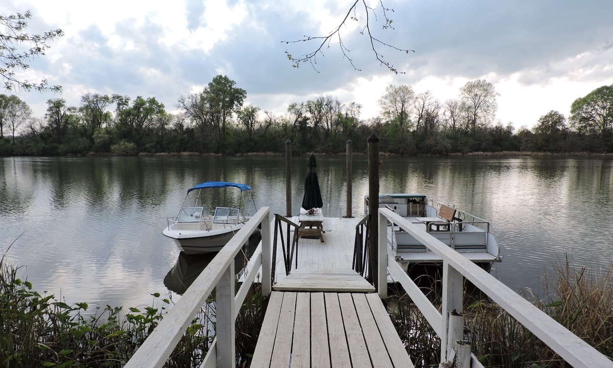 Gracewood House | Riverfront Vacation Retreat Augusta 5 STAR