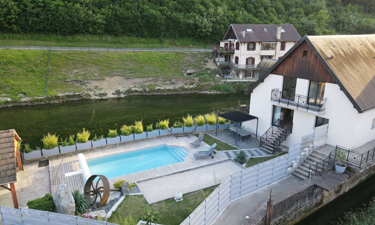 Ornans Villa | Riverfront villa, large private heated pool, SPA Jacuzzi
