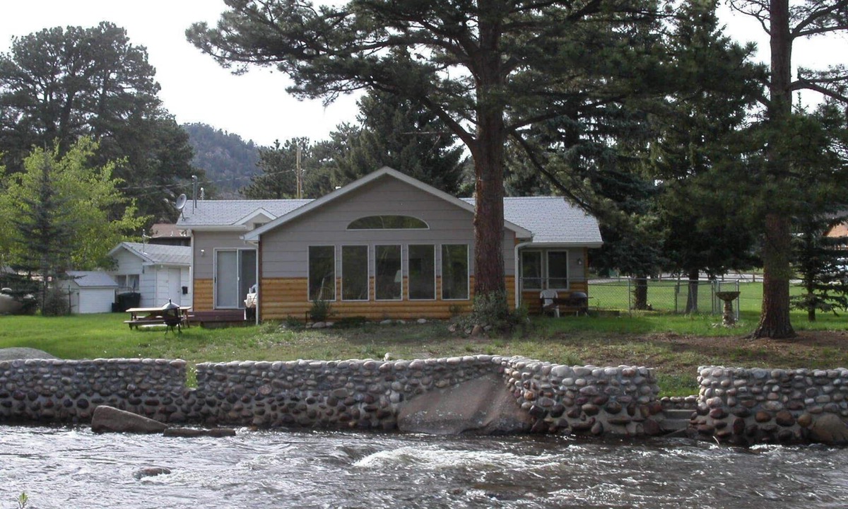 Estes Park Cabin | Rivers Edge "CATCH WILD TROUT" Discount 7 nights or more