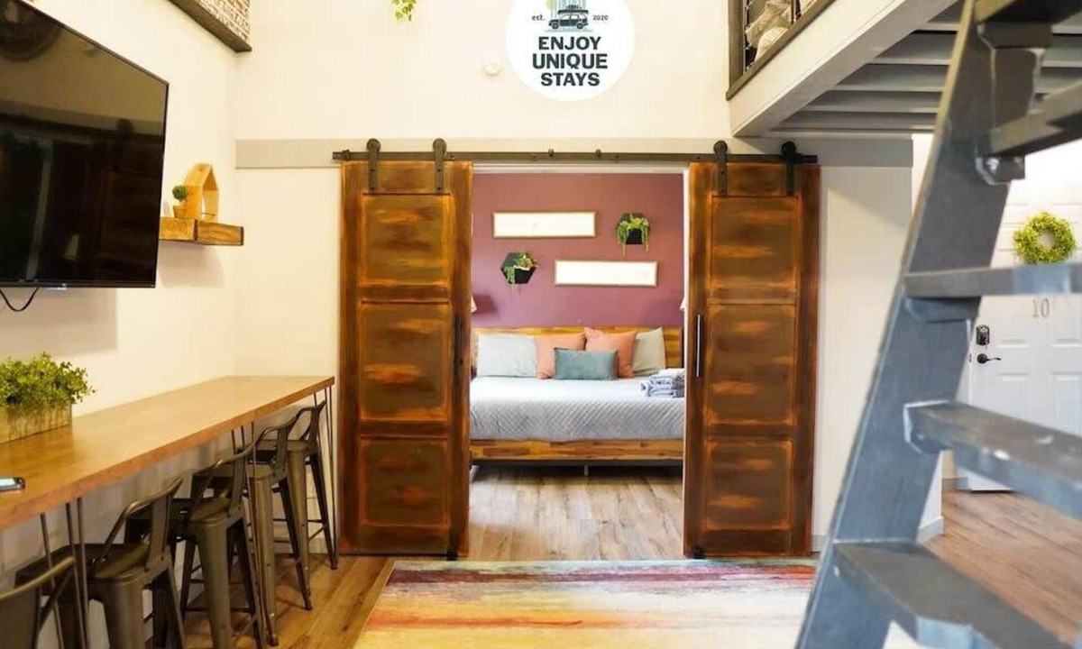 Niles Apartment | Rivers Edge Lofts - Unit 10