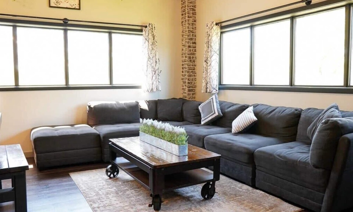 Niles Apartment | Rivers Edge Lofts - Unit 6