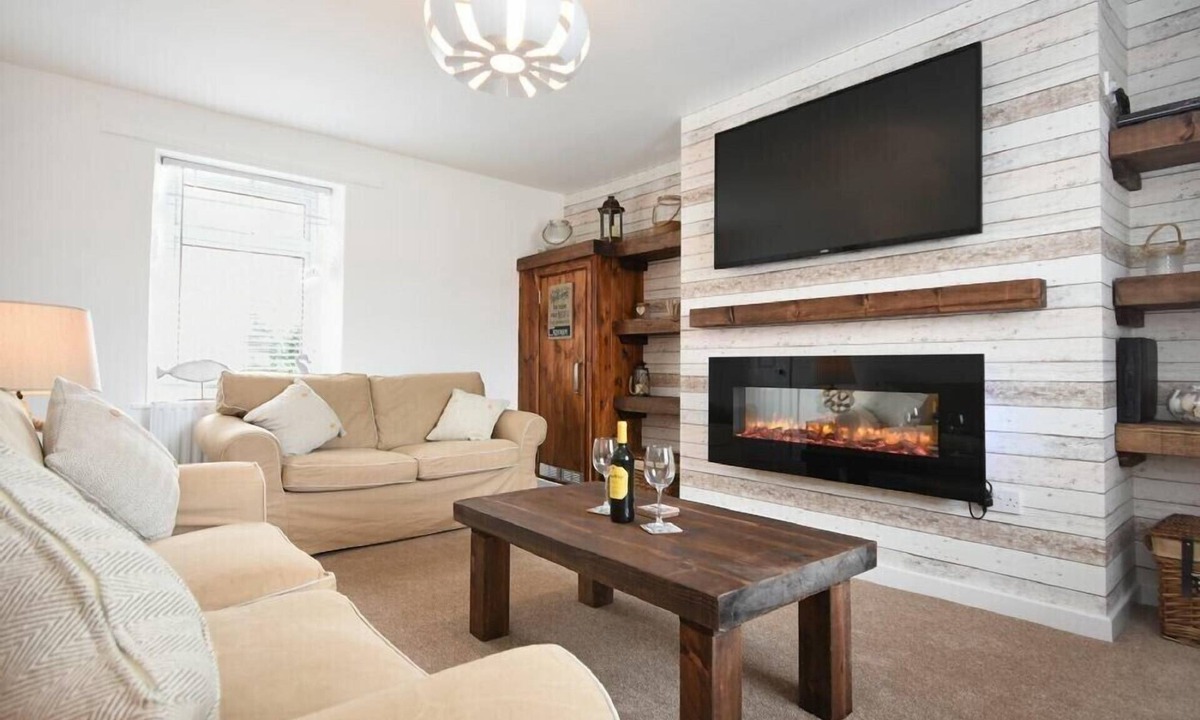 Warkworth Cottage | RIVERSHIELD, pet friendly in Warkworth