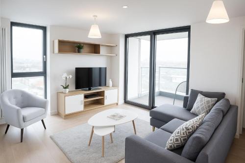 Royal Docks Apartment | Riverside 2 Bed Apartment