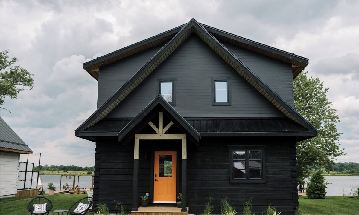 Trent Hills House | Riverside Cabin 3nA modern relaxed getaway