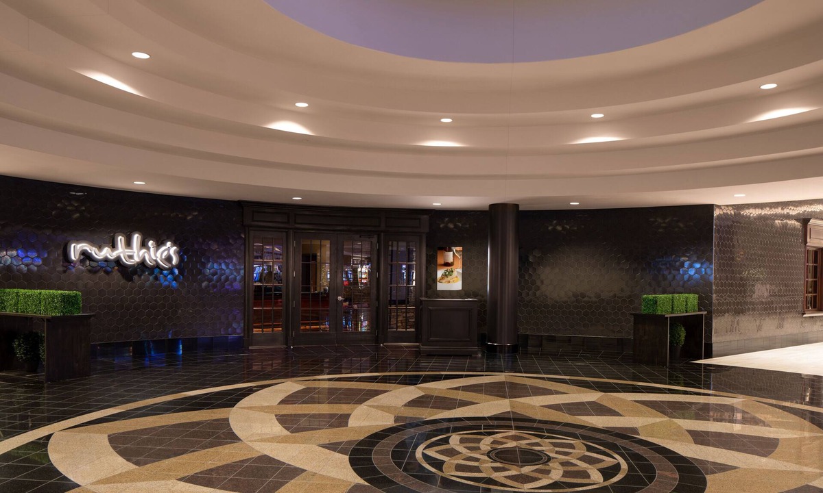 Riverside Hotel | Riverside Casino & Golf Resort