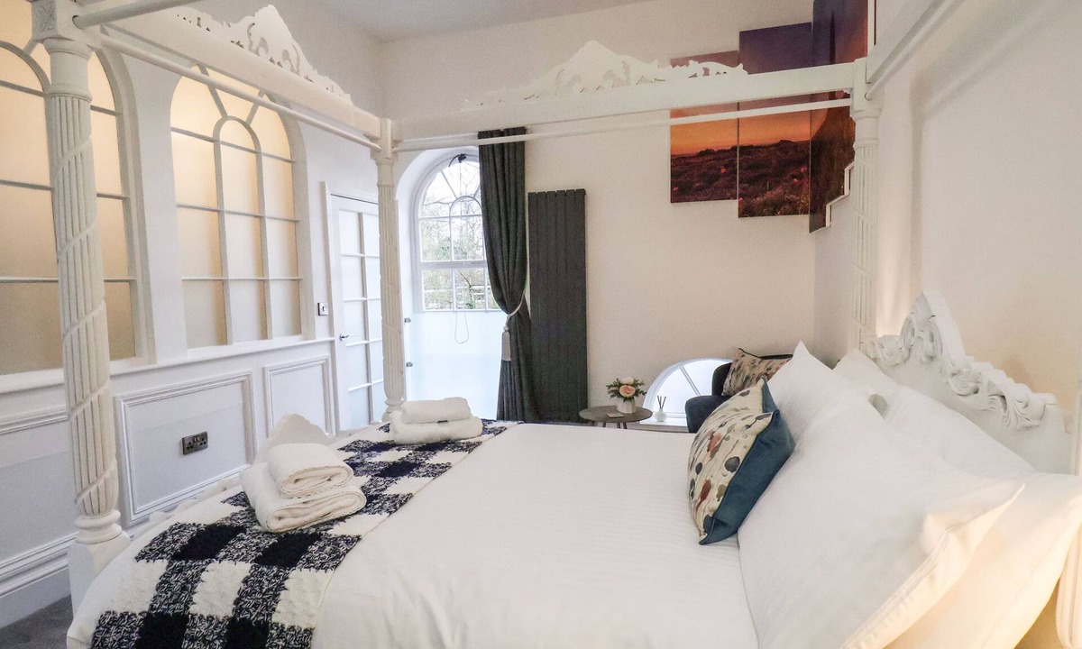 Great Ayton Cottage | Riverside Chapel