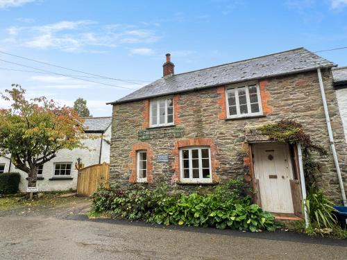 Brendon House | Riverside Cottage, Brendon