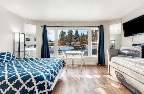Bend House | Riverside Cottage - Just Steps from the Deschutes