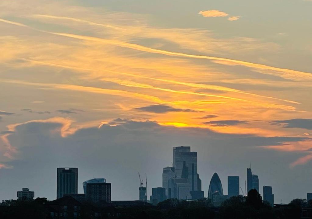 Island Gardens House | Riverside Deluxe Double Room E14