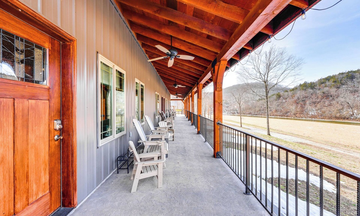 Ponce De Leon Apartment | Riverside Galena Loft: Eagle Watching & Water View