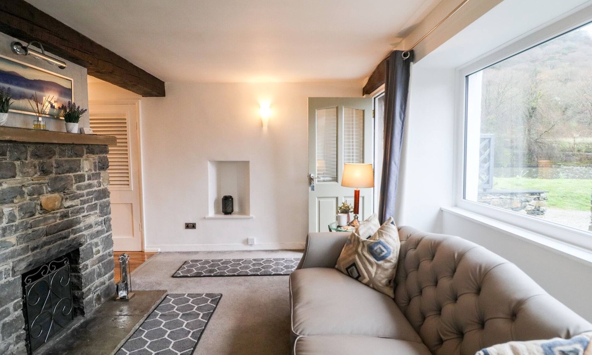 Newby Bridge Cottage | Riverside Hideaway