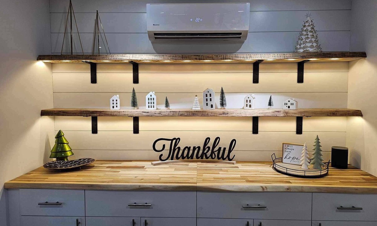 Springfield Apartment | Riverside Home Away From Home