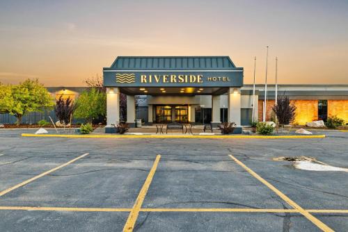 Casper Hotel | Riverside Hotel & Conference Center