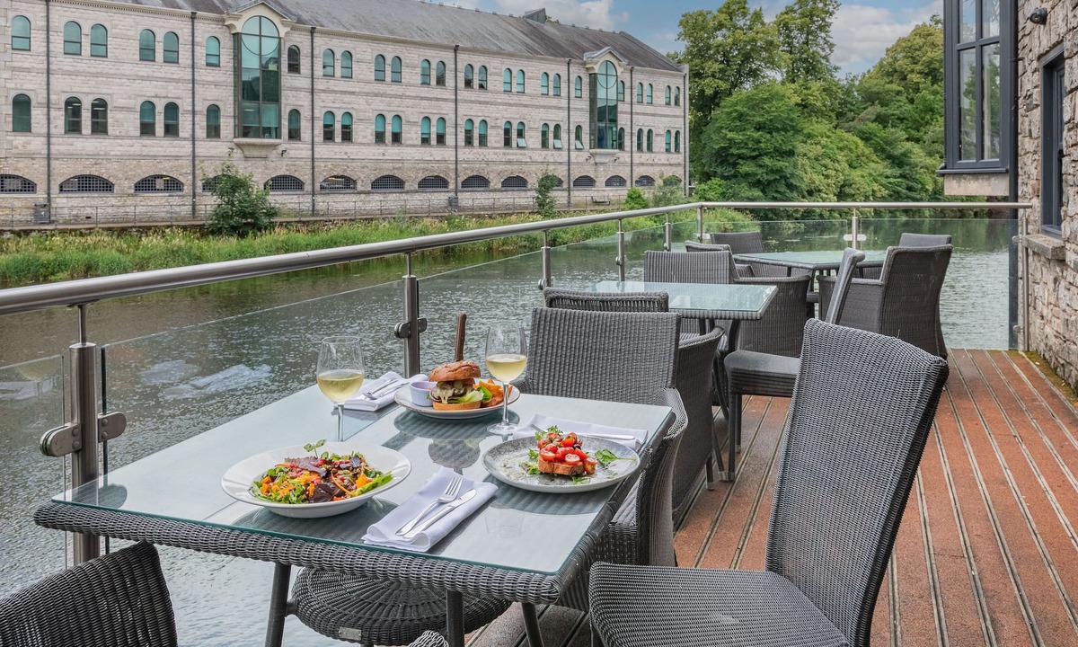 Kendal Hotel | Riverside Hotel