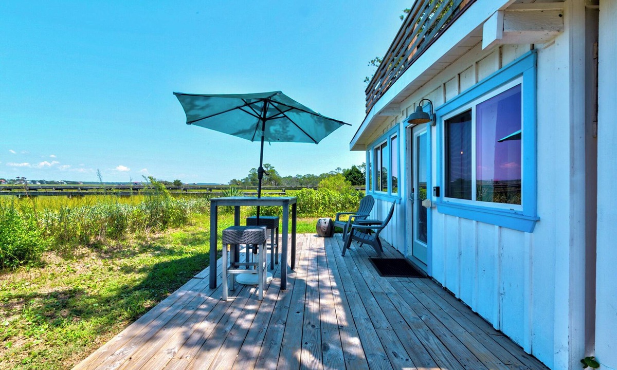 Folly Beach House | Riverside Inn and Cottages