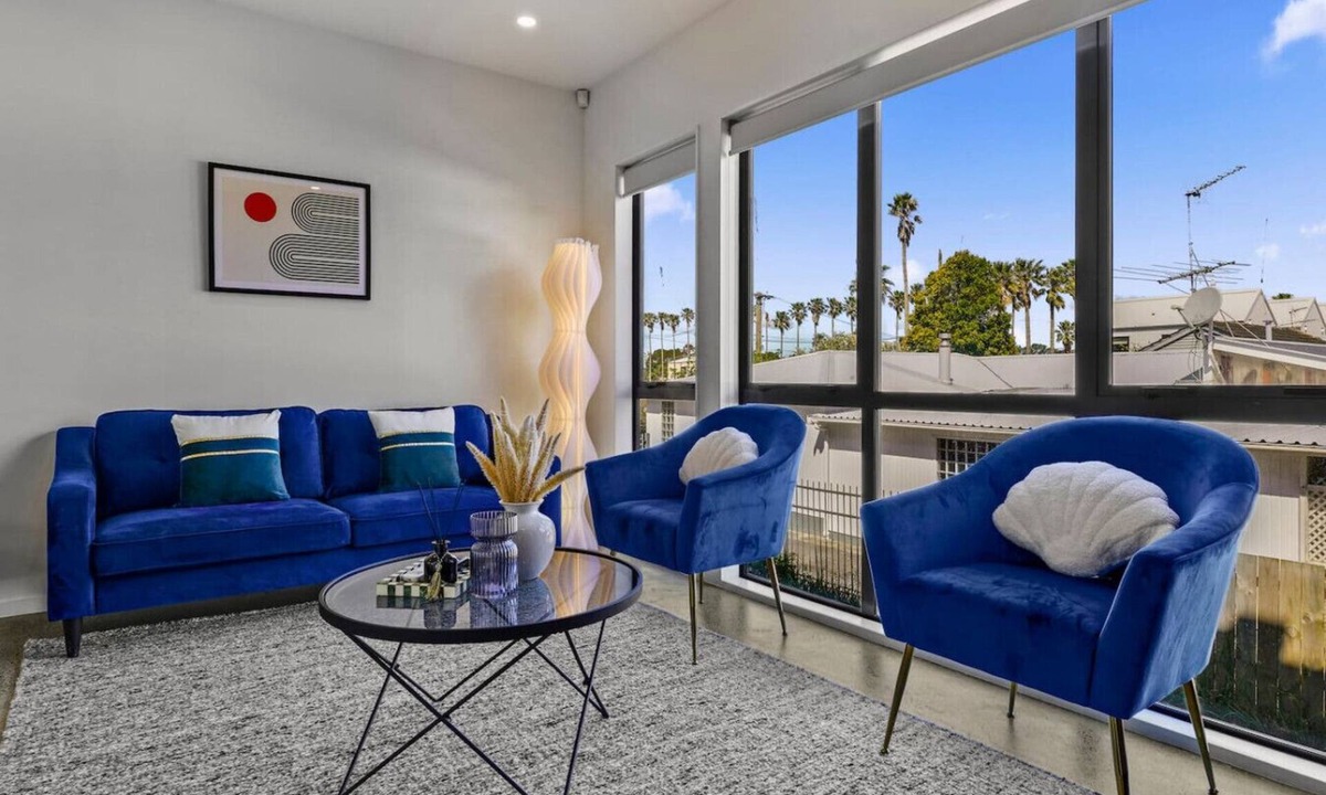 Otahuhu House | Riverside Modern Abobe with 2 Aircons and Parking