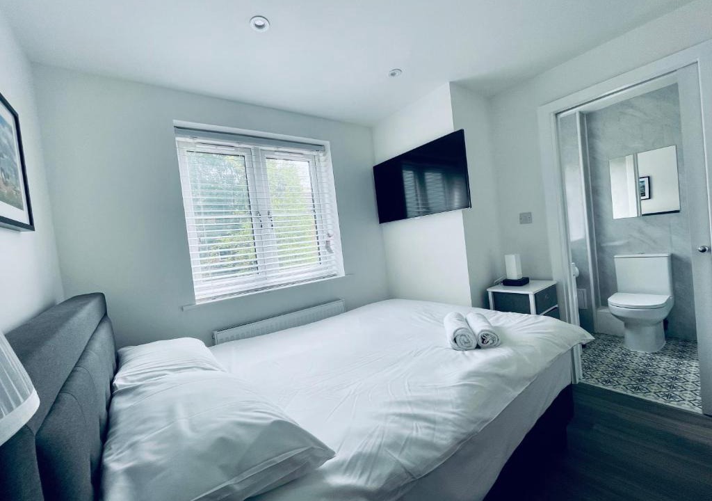 Island Gardens House | Riverside Premium En suite Double Room E14