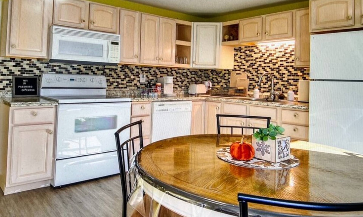 Erving Apartment | Riverside Retreat – Cozy 2-Story Getaway!