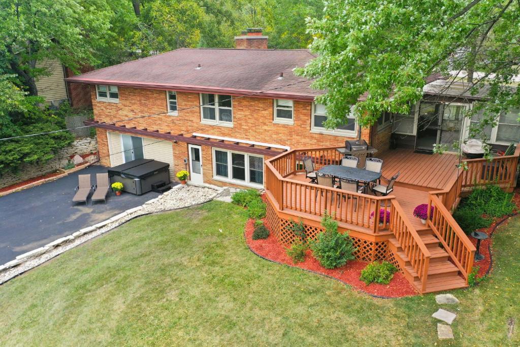 Waterford Villa | Riverside Retreat