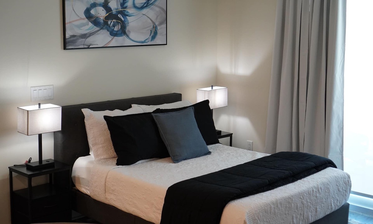 Downtown Jacksonville Apartment | Riverside Studio Apt with City View