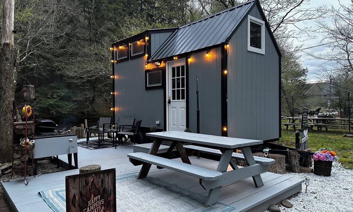 Livingston Manor Cabin | Riverside Tiny Home!