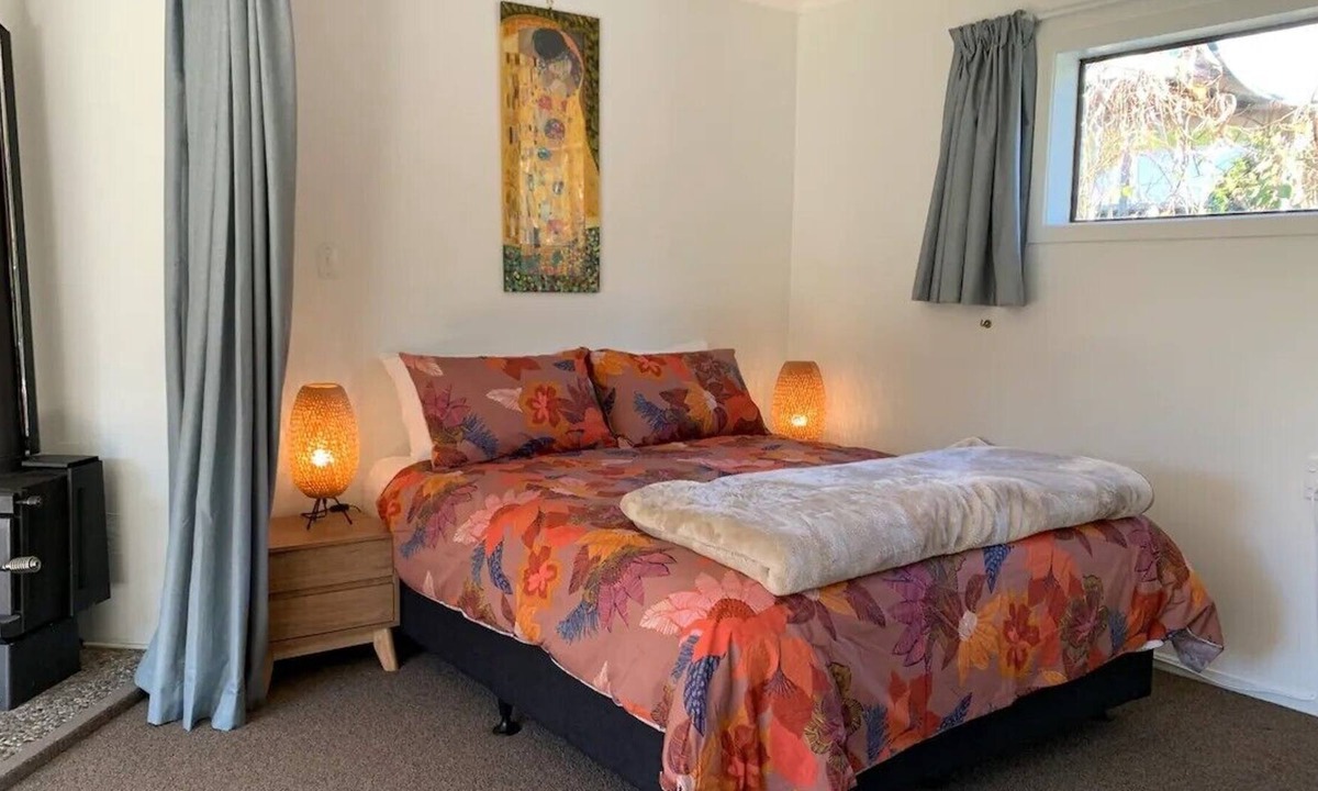 Thames Apartment | RiverSong Studio