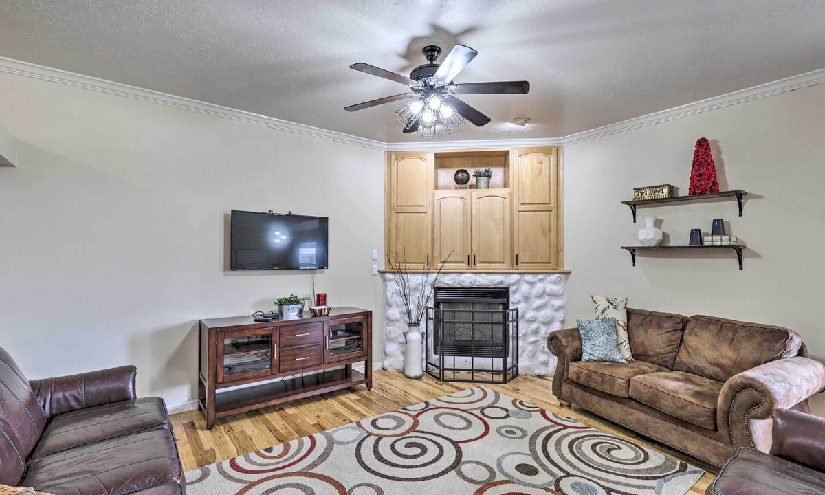 Riverton House | Riverton Home w/Gas Grill & Private Deck!