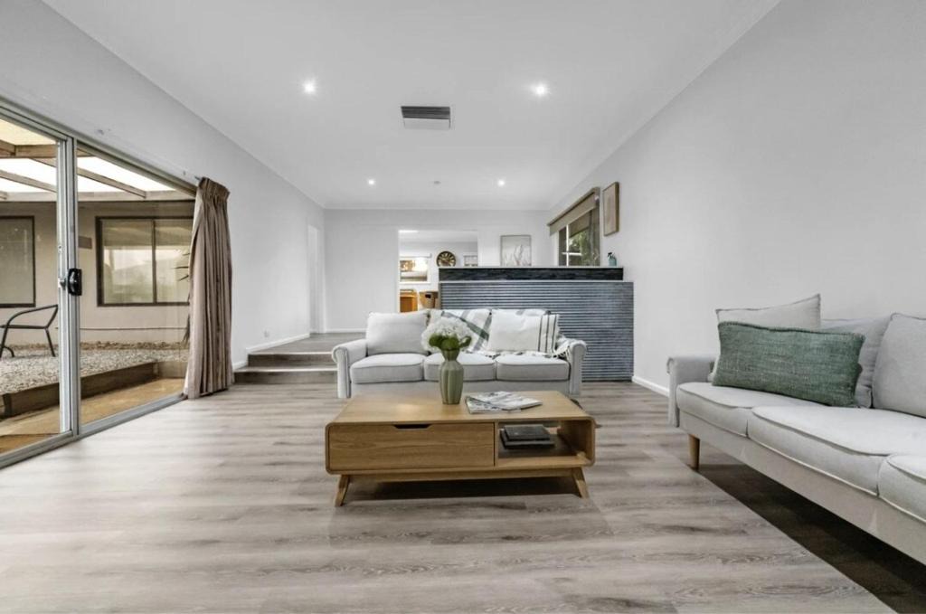 Gol Gol House | Riverview at 92