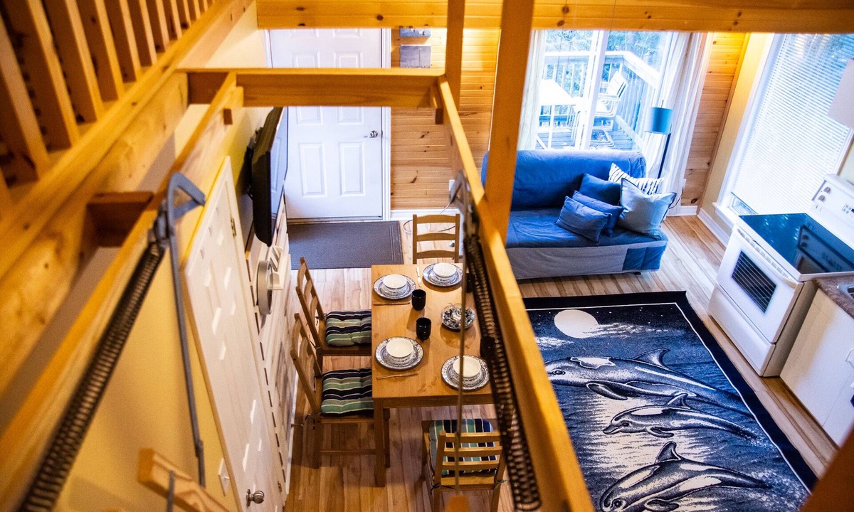 Bishop Corners Ski Chalet | Riverview Cottage - Myers Cave Resort