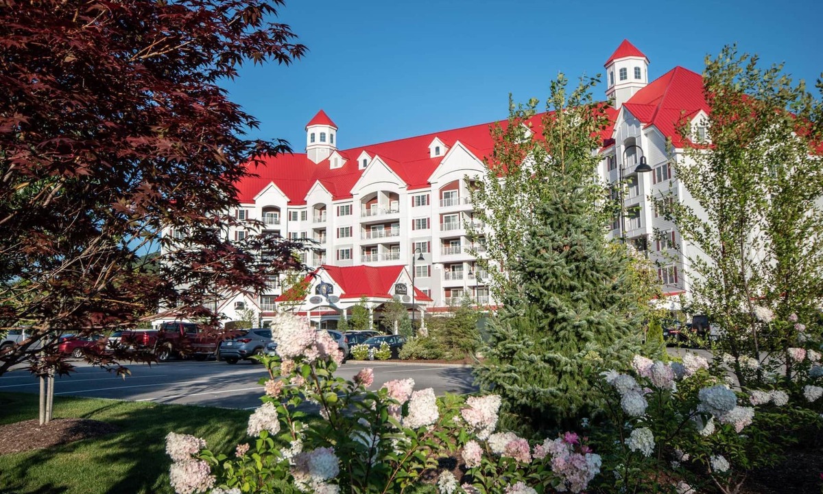 Lincoln Resort | Riverwalk at Loon Luxury Studio with Full Kitchen | Sleeps 4