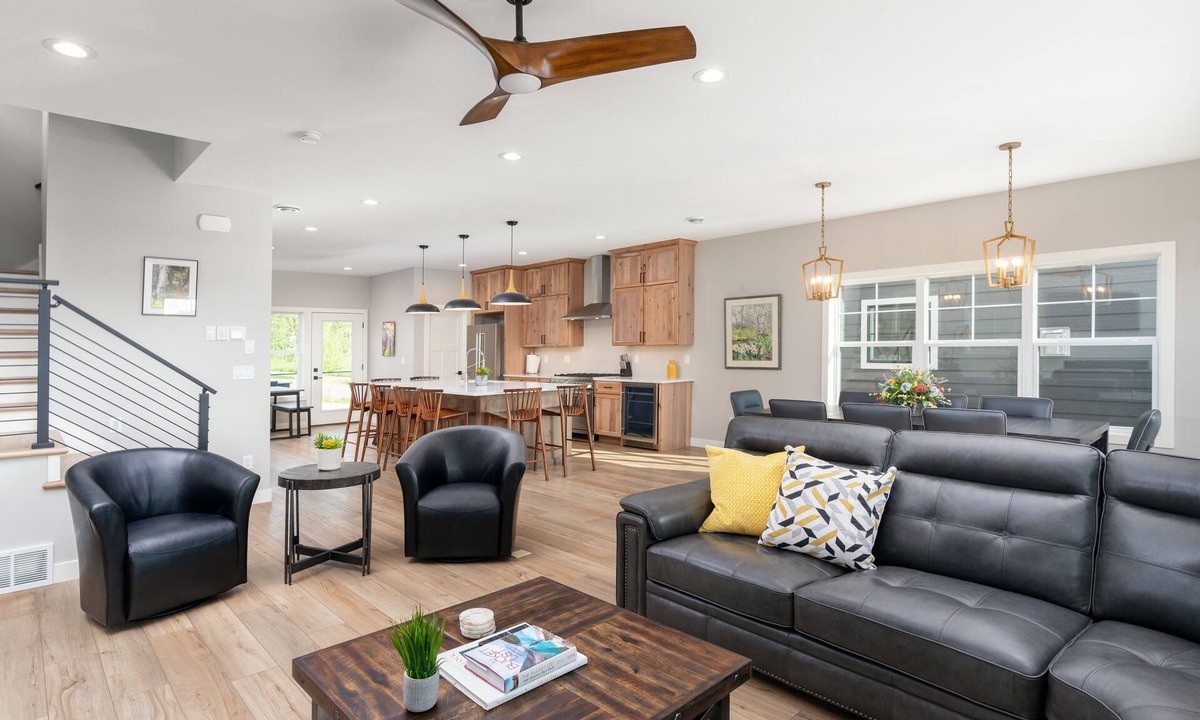 Riverside House | RiverWest Escape- Sauna - Dog Friendly