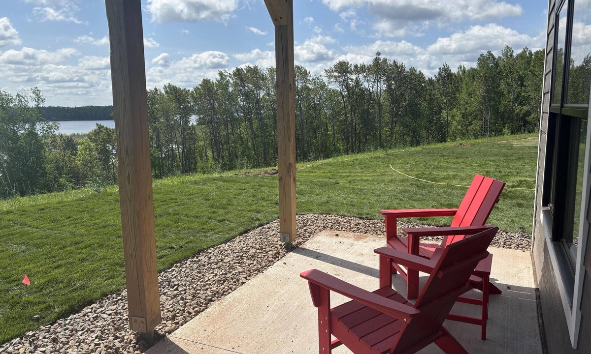 Riverside Apartment | RiverWest Trails End Chalet -River Front - Dog Friendly