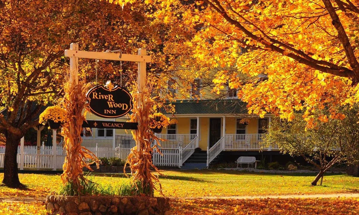 Jackson Bed & Breakfast | RiverWood Inn