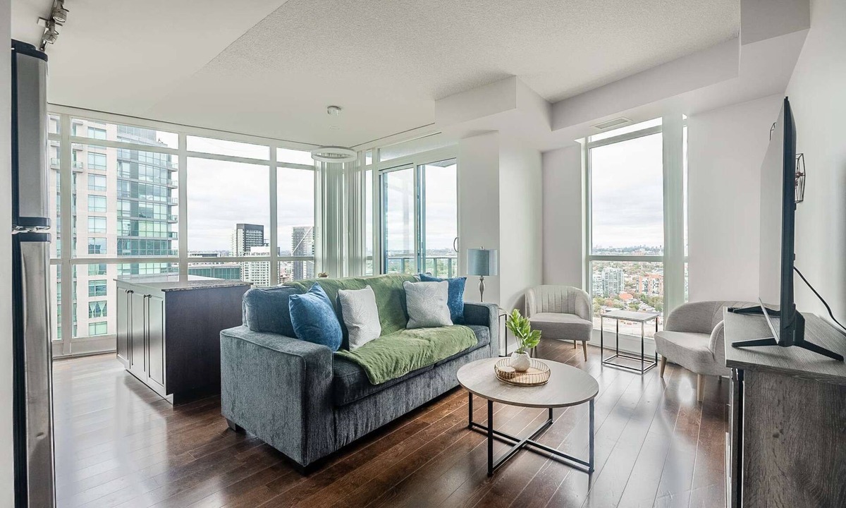 Fort York Hotel | RivetStays | The Neptune Elite Suite – 2 Bedroom Condo