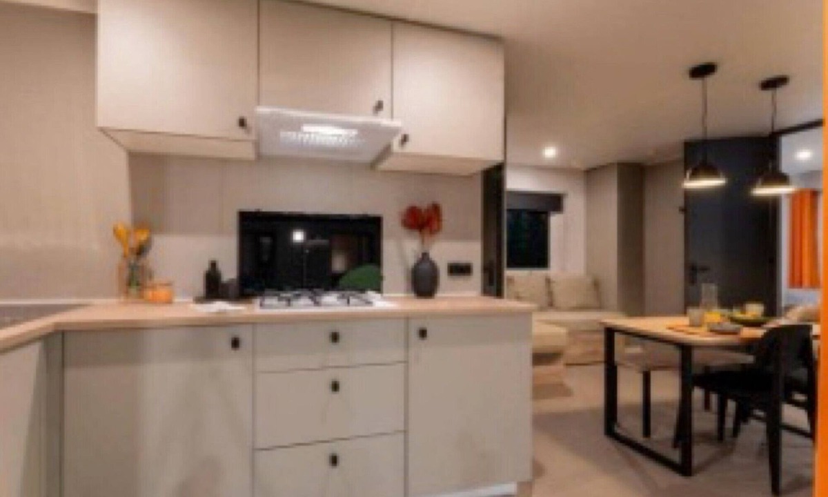 Saint-Gervais House | “Riviera 47” Mobile Home with Shared Pool, Communal Terrace, and Wi-Fi