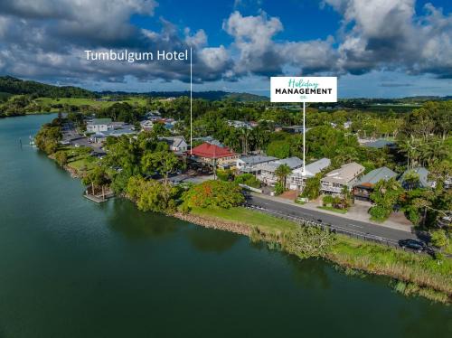 Tumbulgum House | Riviera Palms