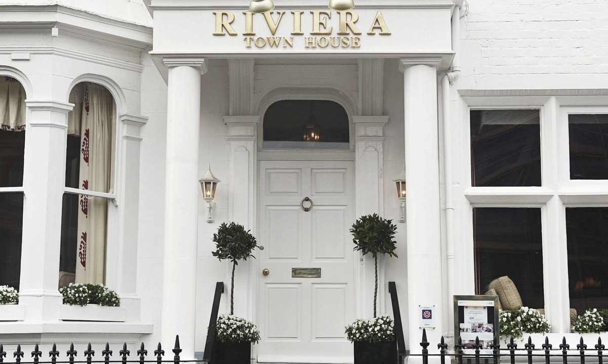 Scarborough City Centre Bed & Breakfast | Riviera Town House