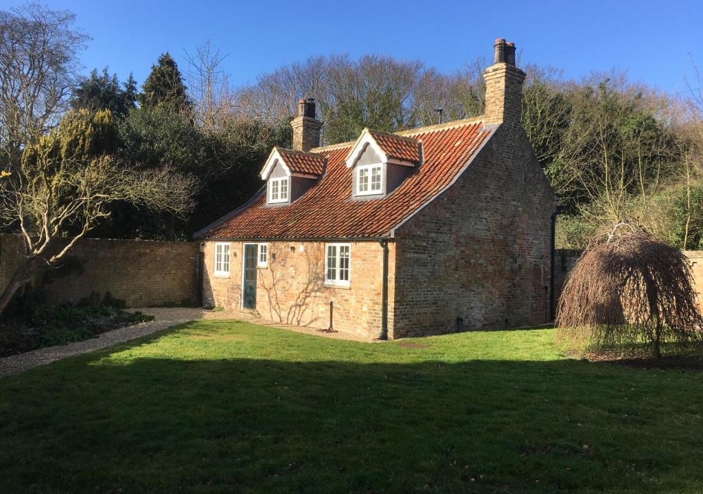 Great Limber House | Roadside Cottage