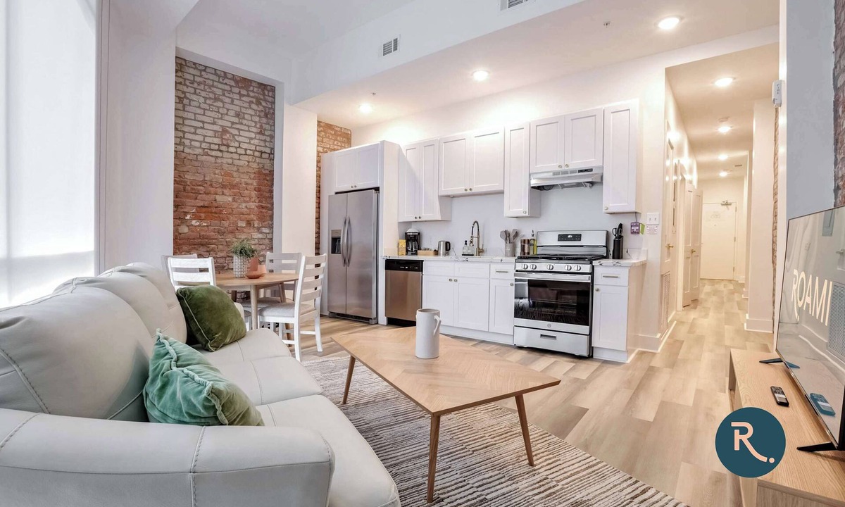 Arts/Warehouse District Apartment | Roami at Churchill | 2 Bedroom