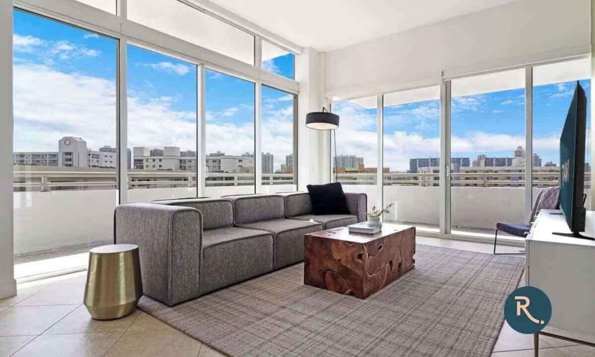 Sunny Isles Beach Apartment | Roami at Sunny Isles | 6BR Combo