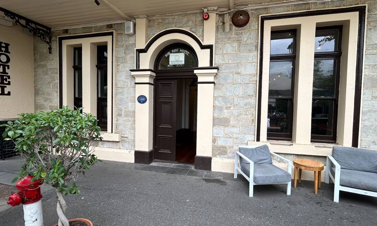 Adelaide Central Business District Cabin | Rob Roy Hotel Room 8