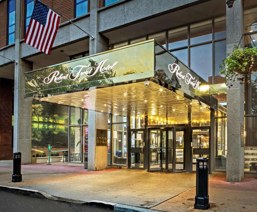 Central Business District Hotel | Robert Treat Hotel
