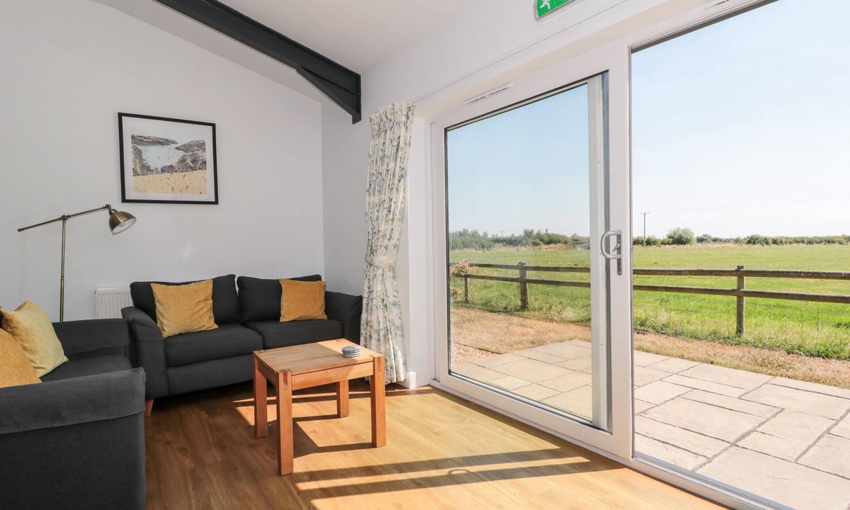 Weston-super-Mare Cottage | Robins Corner