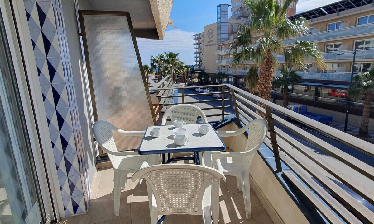 L'Estartit Apartment | Rocamaura IV-2-10 Holidays in L'Estartit rental with pool wifi