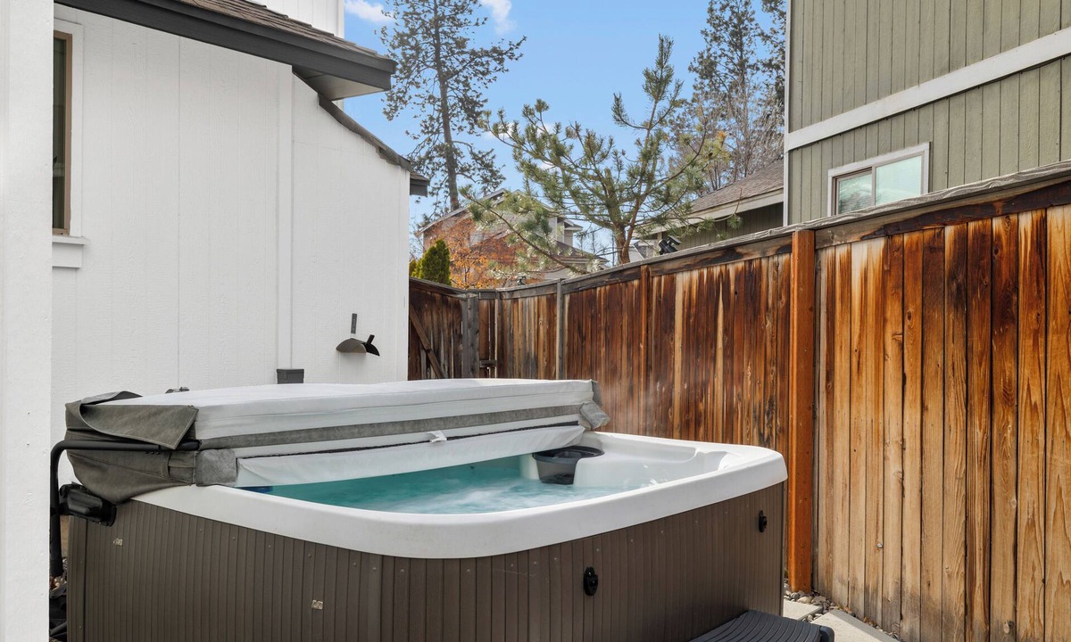 Old Farm District House | Rocca Way Getaway! Fam-Friendly - Private Hot-tub