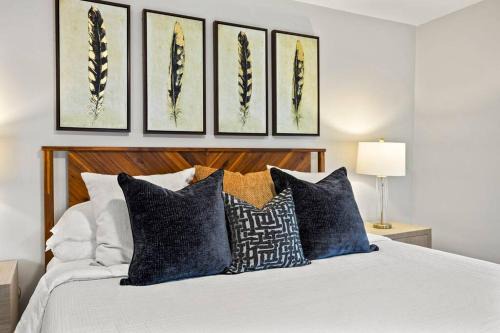 Charlotte House | Rochester Gem: 3BR Near All!